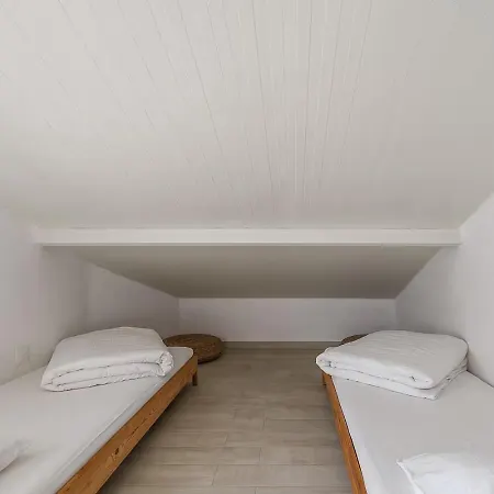 Semesterbostad Casa Pipas Palmela #4 *